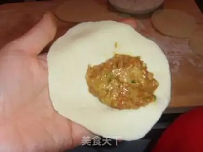 Make Steamed buns with pure meat filling step 7