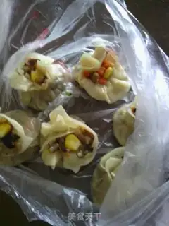 Make steamed dumplings step 23