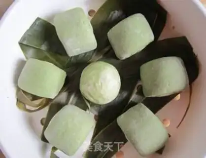 Make Matcha Rolls step 9