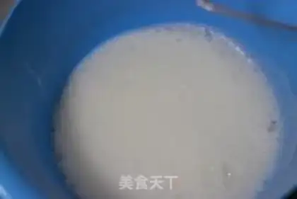 Make Honey Red Bean Qi Feng Cake Roll step 4