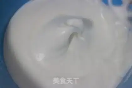 Make Honey Red Bean Qi Feng Cake Roll step 5