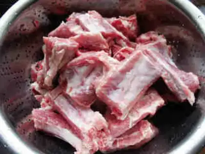 Make Kelp pork ribs soup step 0