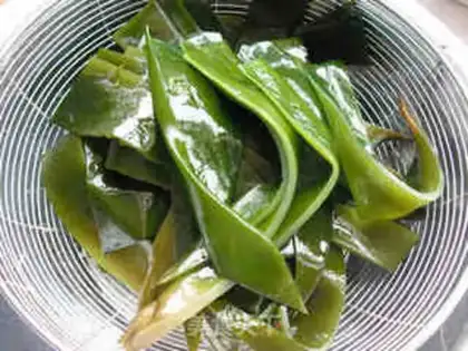 Make Kelp pork ribs soup step 2