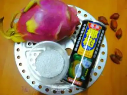 Make Dragon fruit sago in coconut juice step 0