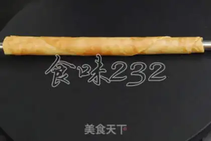 Make Delicious egg roll step 22