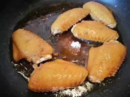 Make Garlic chicken wings step 6