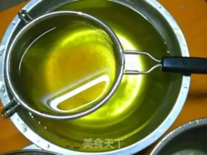 Make Dragon fruit sago in coconut juice step 6