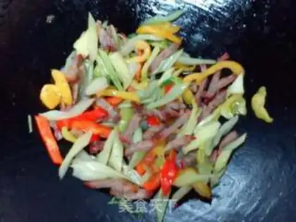 Make roasted pork with celery step 2