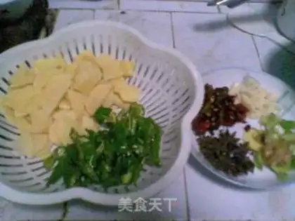 Make spicy chicken step 1
