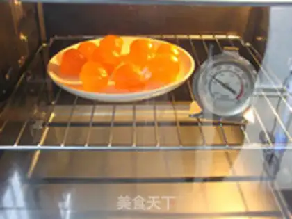 Make egg yolk cake step 2