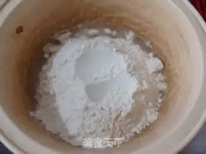 Make egg yolk cake step 3