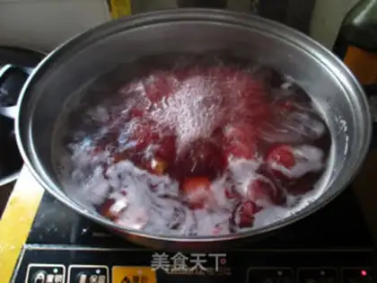 Make Red bayberry and sour plum soup step 1