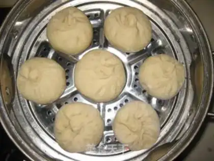 Make Steamed buns with pork and green onions step 9