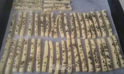 Make molar sticks step 10