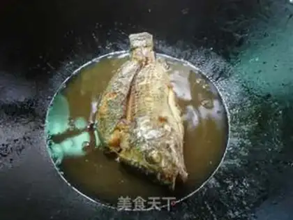 Make Braised tilapia step 5