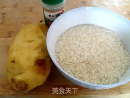 Make Crispy rice with black pepper and potatoes step 0