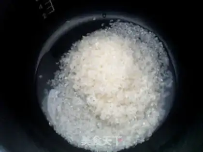 Make Crispy rice with black pepper and potatoes step 1