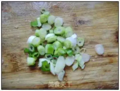 Make Fried pancakes with shredded pork step 5