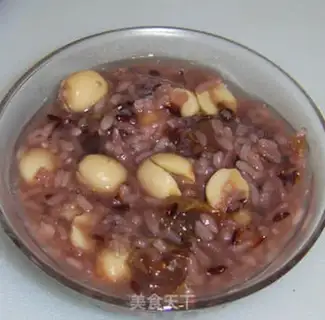 Make Longan lotus seed and honey glutinous porridge step 11