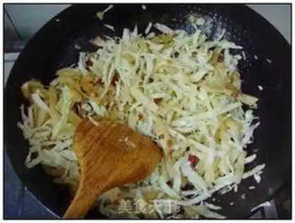 Make Fried pancakes with shredded pork step 9