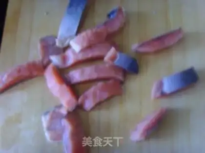 Make Braised salmon strips with green onions step 1