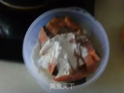 Make Braised salmon strips with green onions step 2