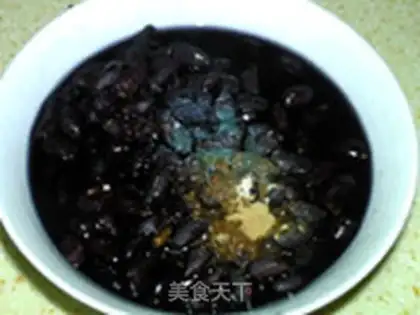 Make Roasted spiced black peanuts step 1