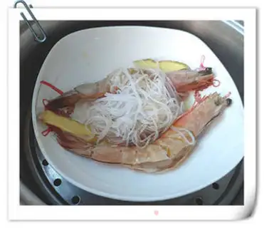 Make Steamed shrimp with golden garlic powder step 3