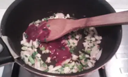 Make macaroni with onion step 9