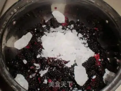 Make mulberry paste step 1