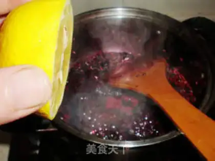 Make mulberry paste step 3