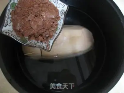 Make Osmanthus glutinous rice lotus root step 8