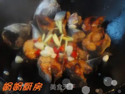 Make Grilled Spanish mackerel in Xiangjian Sauce step 5