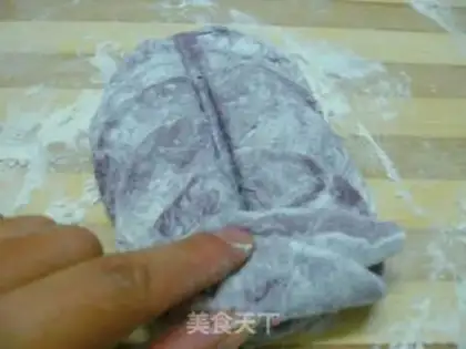 Make Three-colored rose steamed buns step 10