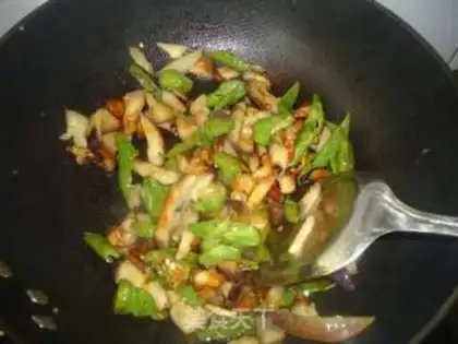 Make Sauteed eggplant and spicy western food step 7