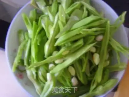 Make handmade noodles step 2