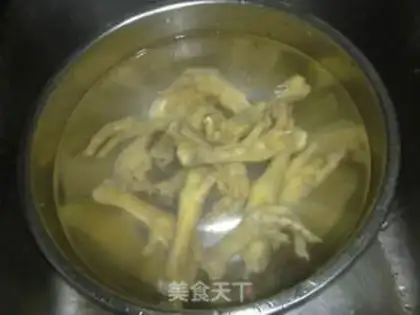 Make Private secret onion chicken feet step 2