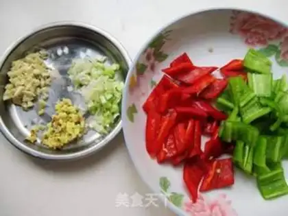 Make Fish-flavored eggs step 0