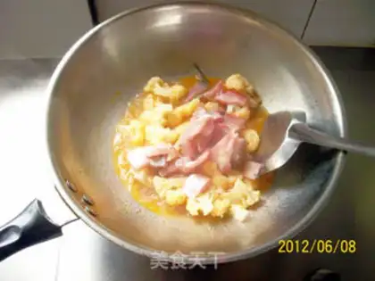 Make stir-fried belly crotch with tomato and cauliflower step 8