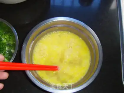 Make egg fried rice step 2