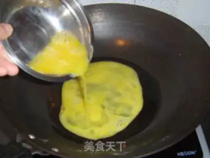 Make egg fried rice step 4