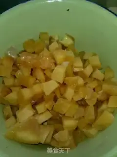 Make stir-fried three dices with spicy sauce step 2