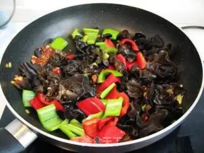 Make Fish-flavored eggs step 8