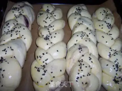 Make Mulberry jam braid bread step 14