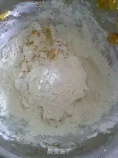 Make Pumpkin steamed buns step 2