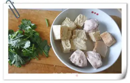 Make Stewed Frozen Tofu with Tomatoes step 2