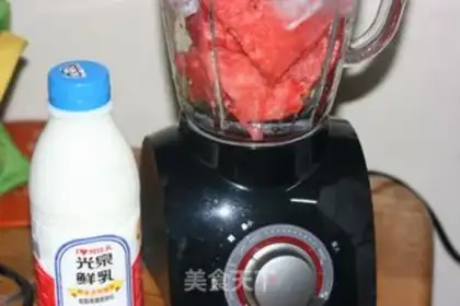 Make Watermelon milk step 2