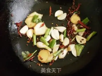 Make Dry stir-fried black fish step 4