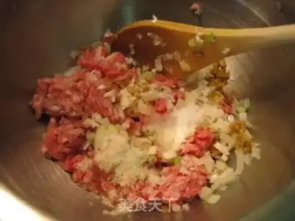 Make Small squid crystal dumplings step 1