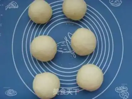 Make sausage bun step 4